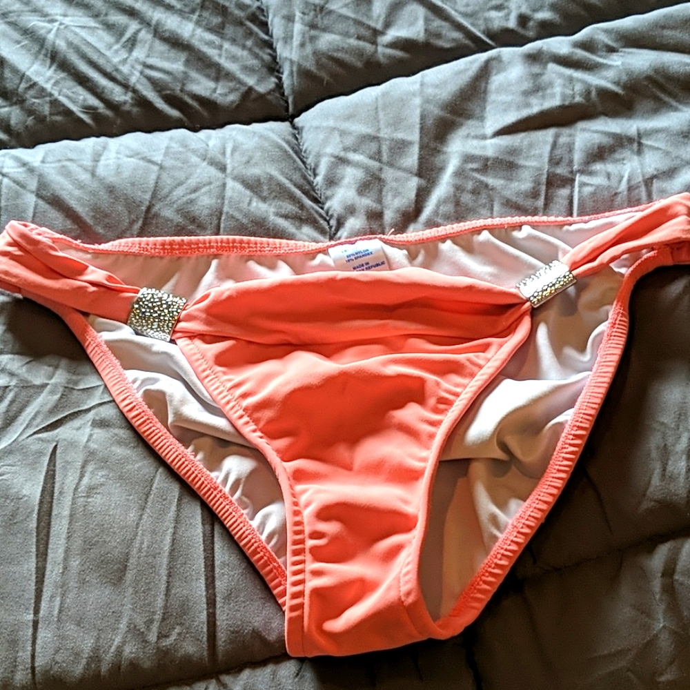 Bikini bottoms